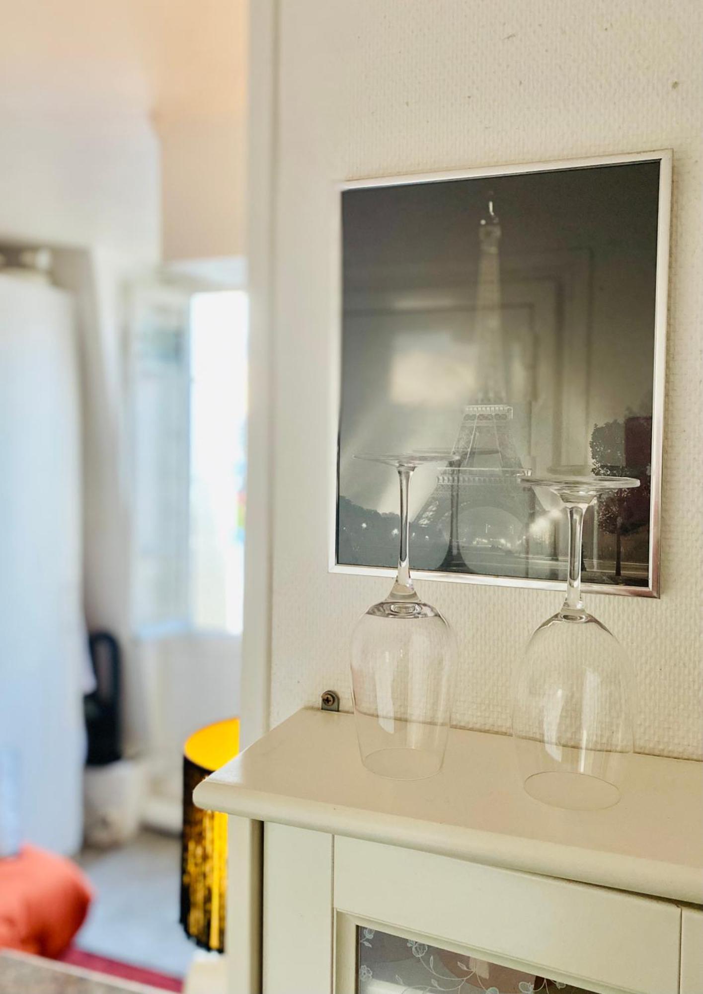 Studio Chic Paris Tour Eiffel Near Eiffel Tower 7Th Floor Luaran gambar