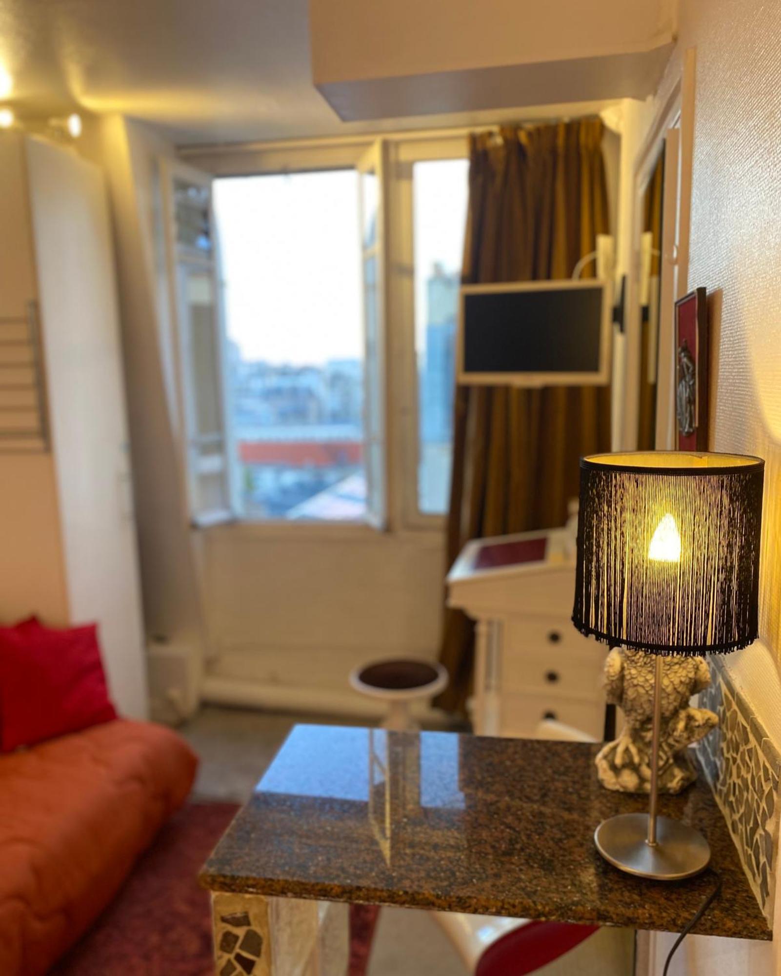 Studio Chic Paris Tour Eiffel Near Eiffel Tower 7Th Floor Luaran gambar